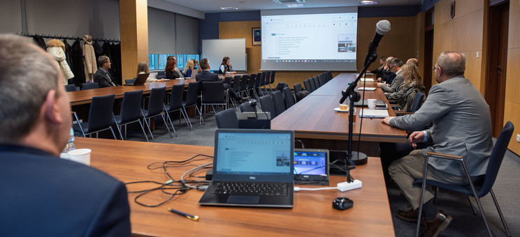 V Seminarium Naukowe Wydziału Zarządzania – wsparcie doktorantów i wymiana doświadczeń badawczych,