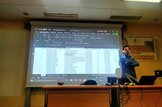 Prowadzący podczas warsztatów, fot. Monika Wolanin