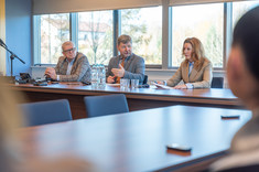 dr hab. Tadeusz Olejarz, prof. PRz; Rektor prof. dr hab. inż. Piotr Koszelnik; dr hab. Beata Zatwarnicka-Madura