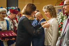 Odznaczona Medalem Brązowym za Długoletnią Służbę dr Agnieszka Lew, fot. K. Pudełko