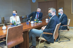 Przedstawiciele Wydziału Zarządzania podczas uroczystości podpisania umowy, fot. A. Surowiec
