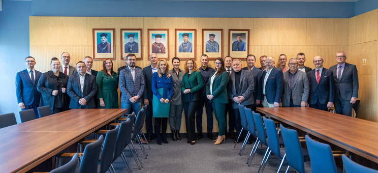 Pracownicy WZ i członkowie Rady Biznesu, fot. A. Surowiec