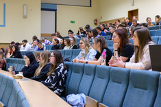 Wykład pt.: „Co mówią zwłoki w kontekście medycznym i kryminalistycznym”;