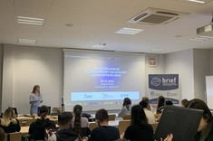 SKNKM Brief - VI Uczelniane Seminarium Naukowe Marketing Box,