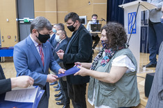 Wręczenie dr K. Chudy-Laskowskiej nagrody za publikację o wartości 140 pkt., fot. A. Surowiec