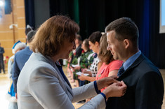 Wojewoda Podkarpacki Ewa Leniart wręcza odznaczenia państwowe