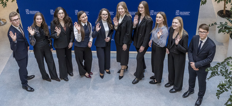 Stypendia ministra dla studentów Wydziału Zarządzania,