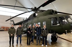 Studenci w 8. Bazie Lotnictwa Transportowego, 3. Grupie Poszukiwawczo-Ratowniczej oraz Muzeum Lotnictwa Polskiego w Krakowie,
