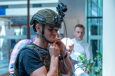 Studenci na stanowisku 3. Podkarpackiej Brygady Obrony Terytorialnej, fot. Arkadiusz Surowiec